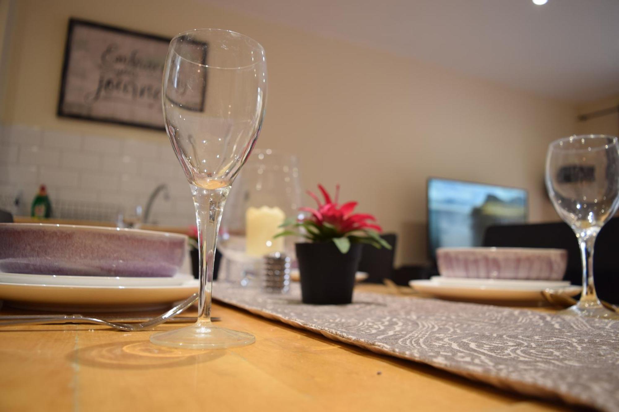Stylish And Homely 4 Bedroom Home In East London Bagian luar foto