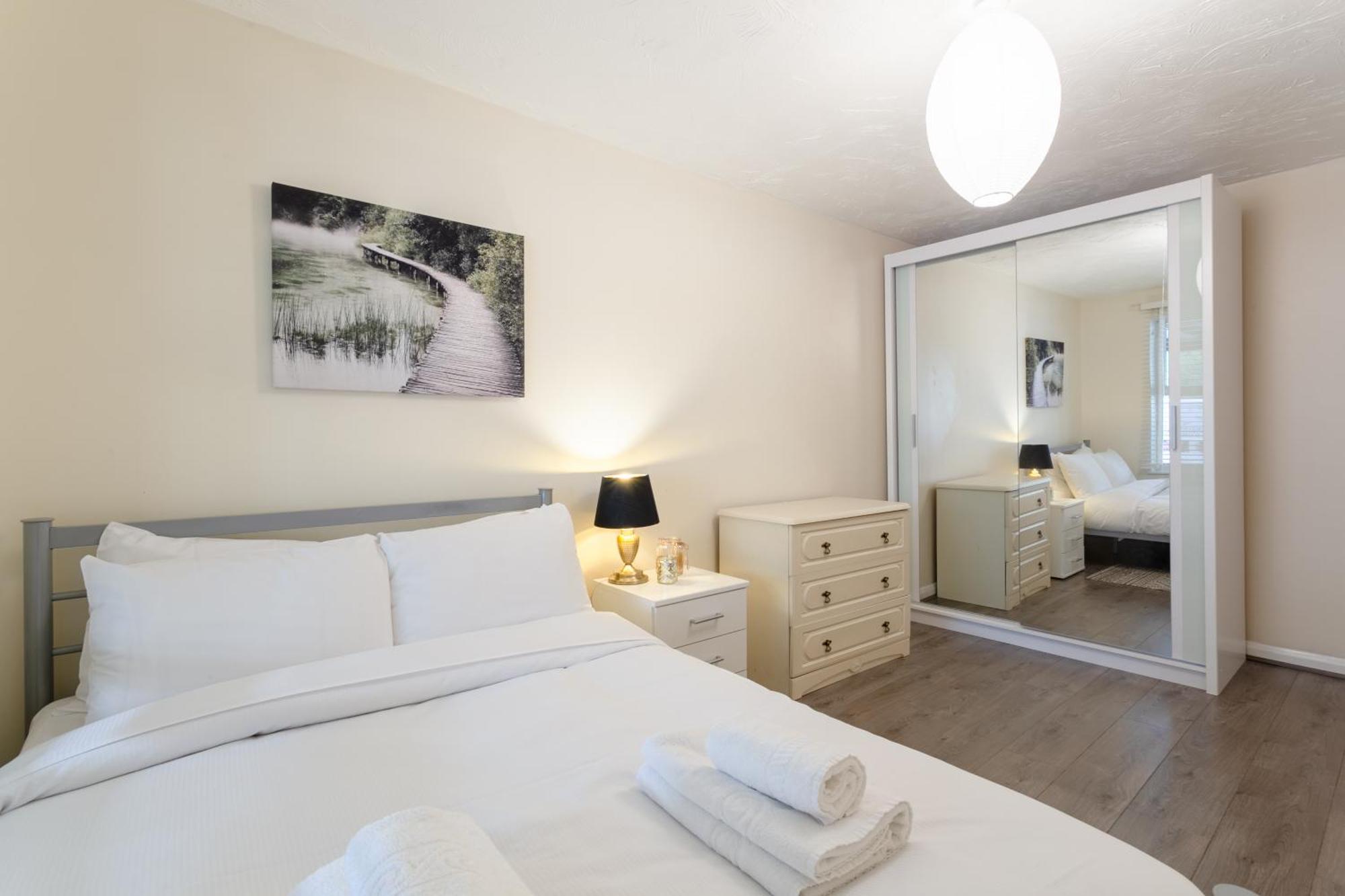 Stylish And Homely 4 Bedroom Home In East London Bagian luar foto