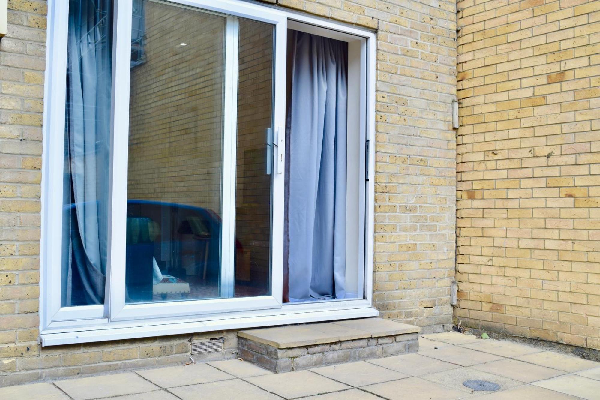 Stylish And Homely 4 Bedroom Home In East London Bagian luar foto