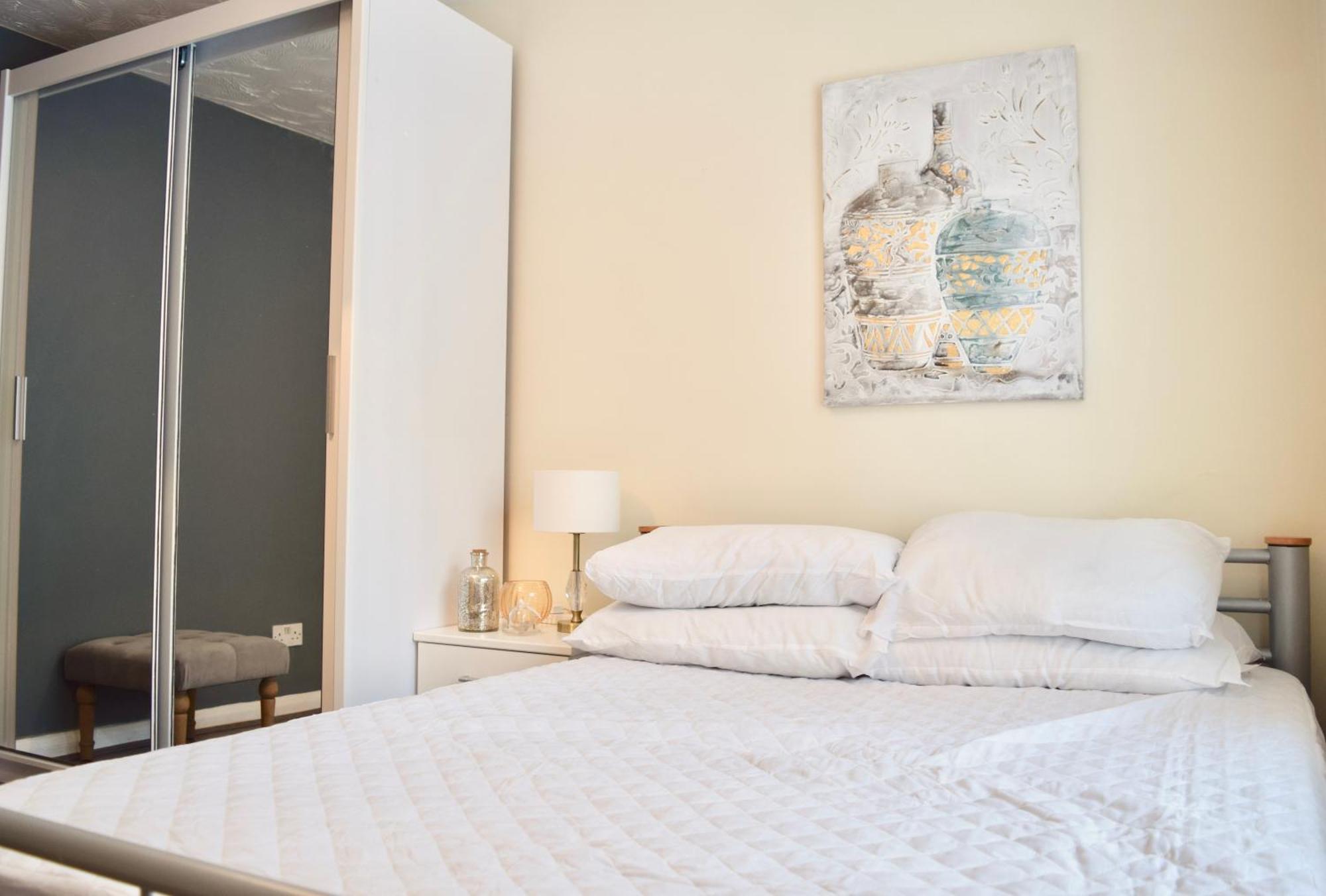 Stylish And Homely 4 Bedroom Home In East London Bagian luar foto